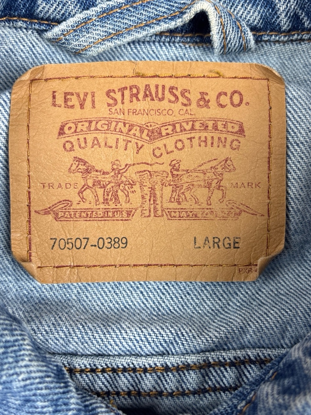 Levis Men Large Denim Jacket Denim Trucker Blue Relaxed Fit 70507-0389 Cotton - Picture 9 of 9